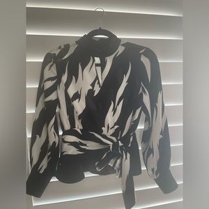 Size small - Animal print Gracia tie blouse